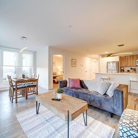 Luxurious Modern 2Br Condo Sleeps 5 Coffee, Ac, Wifi Halifax Buitenkant foto